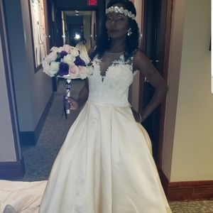 Wedding ball gown